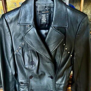 FABULOUS BCBG MAXAZRIA FINE LEATHER STUDDED BLAZER - BLK - SZ 4